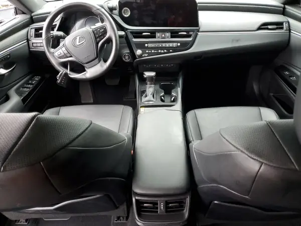 58ADA1C17RU044547 2024 LEXUS ES - Image 8