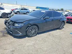 58ADA1C17RU047030 2024 LEXUS ES