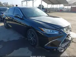 58ADA1C17RU050218 2024 LEXUS ES