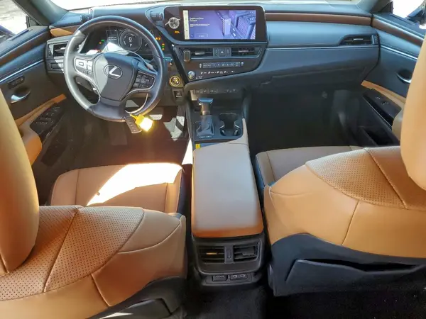 58ADA1C17RU052275 2024 LEXUS ES - Image 8
