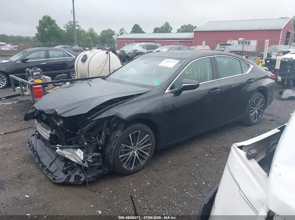 58ADA1C17RU052518 2024 LEXUS ES - Image 2