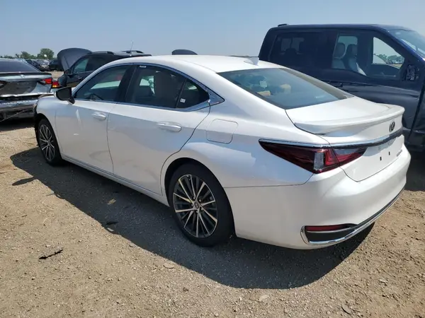 58ADA1C17SU055926 2025 LEXUS ES - Image 2