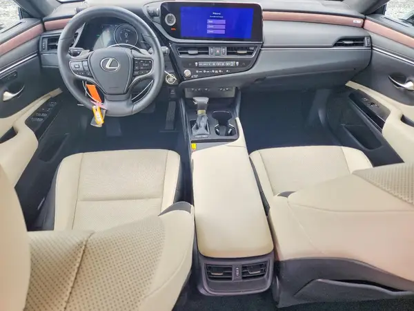 58ADA1C17SU062326 2025 LEXUS ES - Image 8