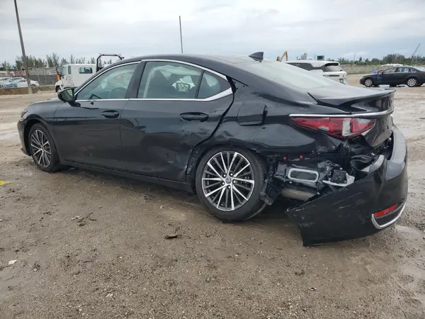 58ADA1C17SU063704 2025 LEXUS ES - Image 2