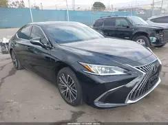 58ADA1C17SU063878 2025 LEXUS ES