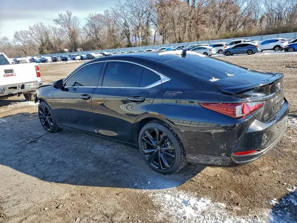 58ADA1C17SU066991 2025 LEXUS ES - Image 2