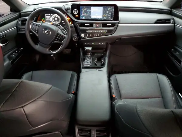 58ADA1C17SU067428 2025 LEXUS ES - Image 8