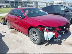 58ADA1C17SU067896 2025 LEXUS ES