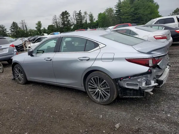 58ADA1C17SU072970 2025 LEXUS ES - Image 2