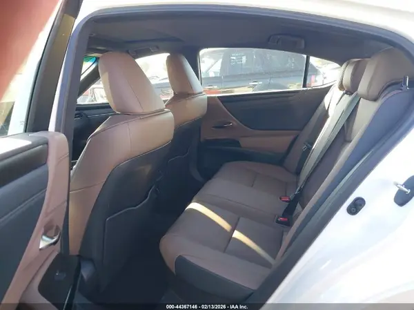 58ADA1C17SU076274 2025 LEXUS ES - Image 8