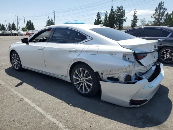 58ADA1C18MU001425 2021 LEXUS ES - Image 2