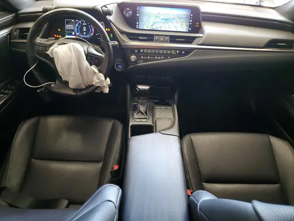 58ADA1C18MU002218 2021 LEXUS ES - Image 8