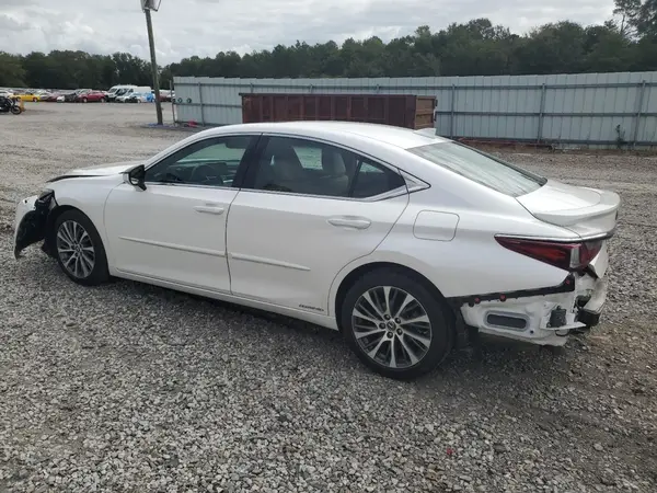 58ADA1C18MU005846 2021 LEXUS ES - Image 2