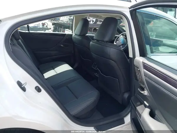 58ADA1C18MU012912 2021 LEXUS ES - Image 8