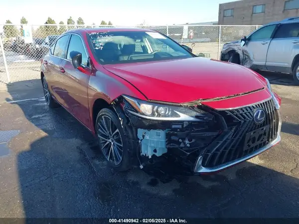 58ADA1C18NU019683 2022 LEXUS ES - Image 1