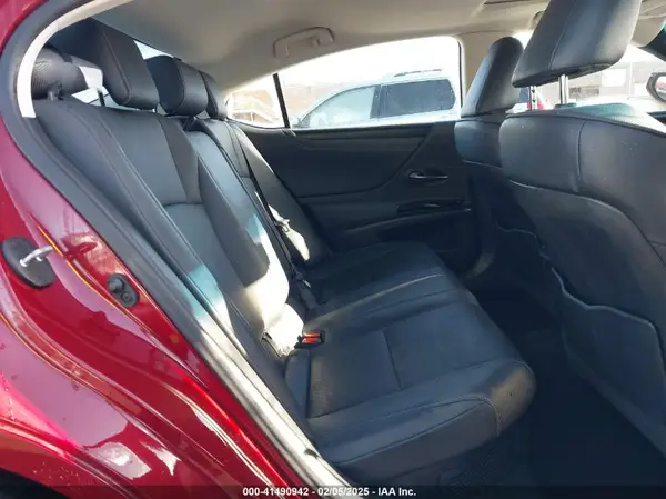 58ADA1C18NU019683 2022 LEXUS ES - Image 8