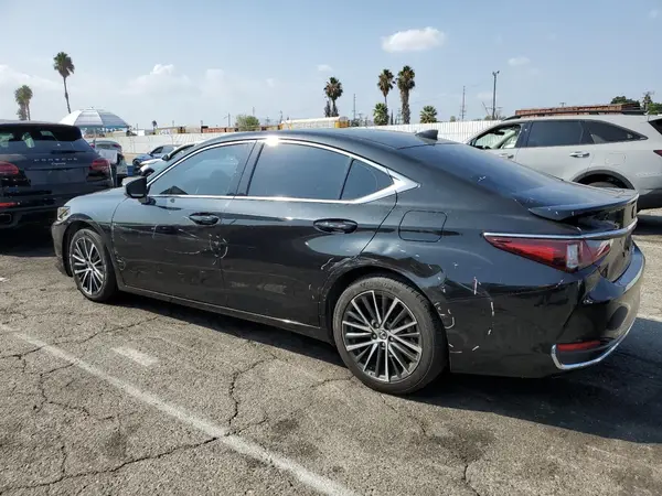 58ADA1C18PU027608 2023 LEXUS ES - Image 2