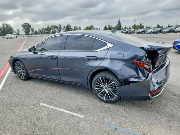 58ADA1C18PU029407 2023 LEXUS ES - Image 2