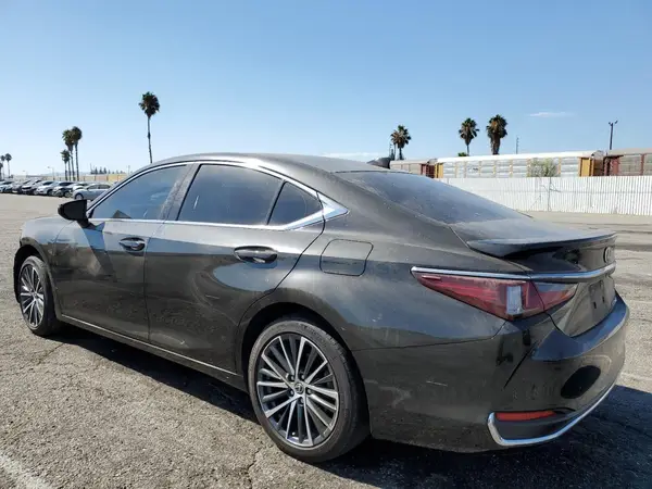 58ADA1C18PU033635 2023 LEXUS ES - Image 2