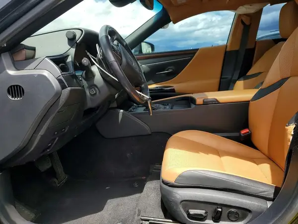 2023 LEXUS ES auction photo 7