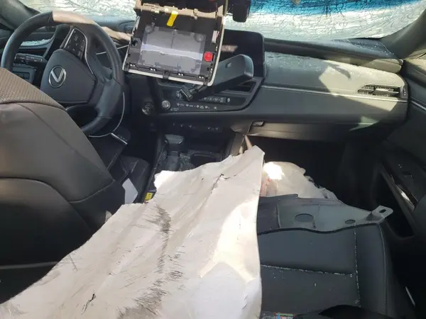 58ADA1C18RU038756 2024 LEXUS ES - Image 8