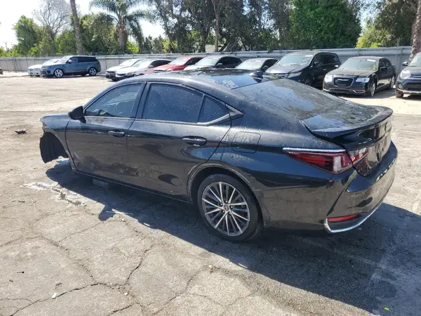 58ADA1C18RU039079 2024 LEXUS ES - Image 2