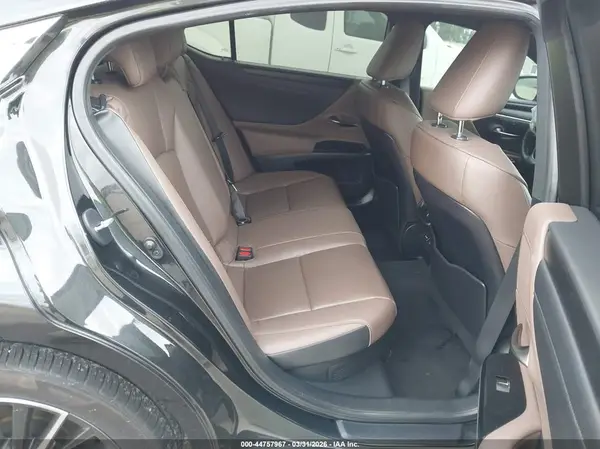 58ADA1C18RU044220 2024 LEXUS ES - Image 8