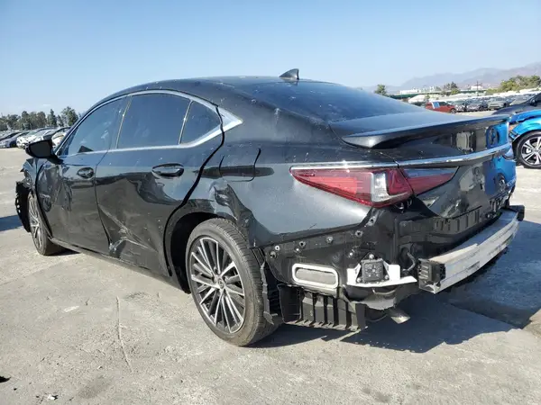 58ADA1C18RU047294 2024 LEXUS ES - Image 2