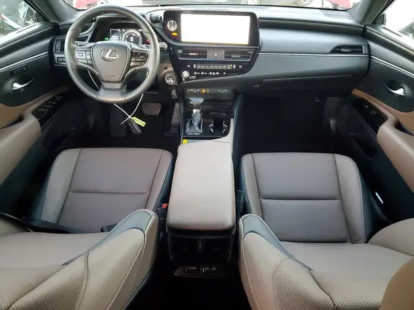58ADA1C18RU050857 2024 LEXUS ES - Image 8
