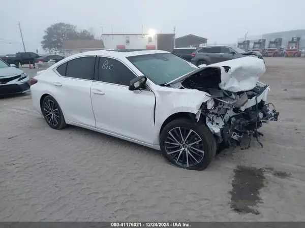 58ADA1C18SU056437 2025 LEXUS ES - Image 1