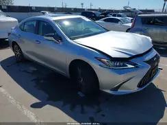 58ADA1C18SU071763 2025 LEXUS ES