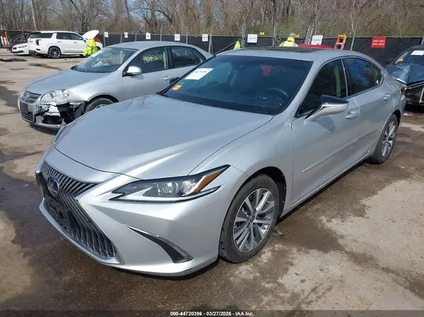 58ADA1C19MU005497 2021 LEXUS ES - Image 2