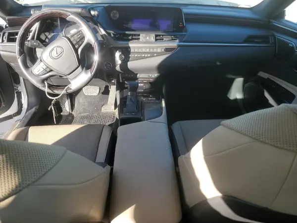 58ADA1C19MU012787 2021 LEXUS ES - Image 8