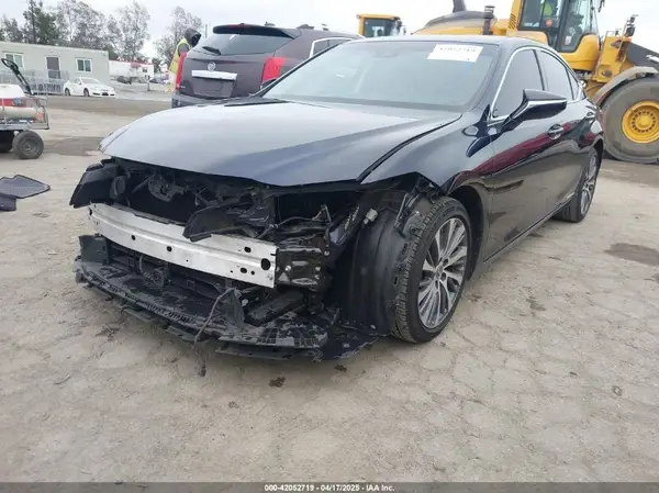 58ADA1C19MU012790 2021 LEXUS ES - Image 2