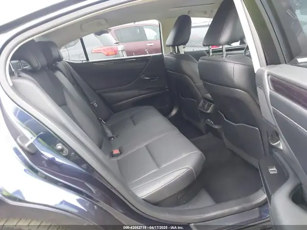58ADA1C19MU012790 2021 LEXUS ES - Image 8