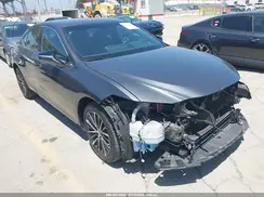 58ADA1C19NU013469 2022 LEXUS ES