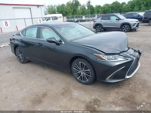 58ADA1C19NU021734 2022 LEXUS ES - Image 1