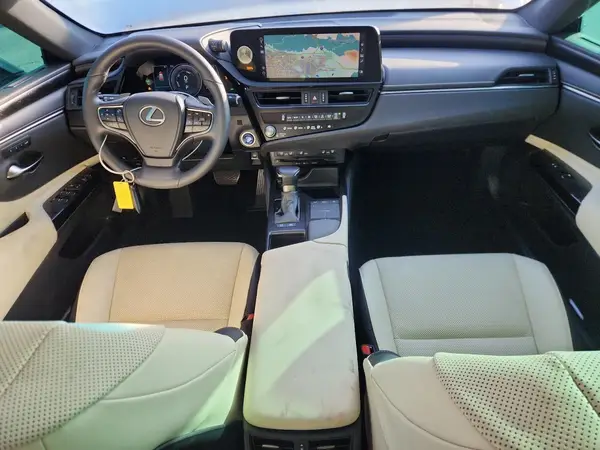 58ADA1C19NU023791 2022 LEXUS ES - Image 8