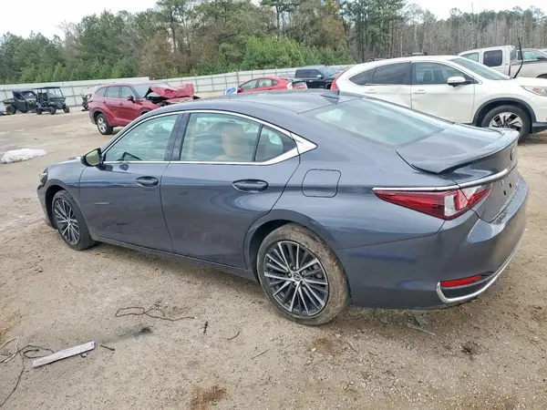 58ADA1C19NU025685 2022 LEXUS ES - Image 2