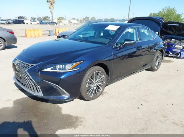 58ADA1C19PU027018 2023 LEXUS ES - Image 2