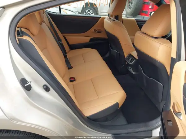 58ADA1C19PU033949 2023 LEXUS ES - Image 8