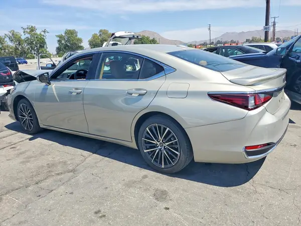 58ADA1C19RU042427 2024 LEXUS ES - Image 2