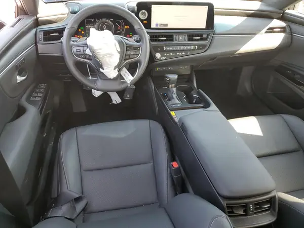58ADA1C19RU044856 2024 LEXUS ES - Image 8