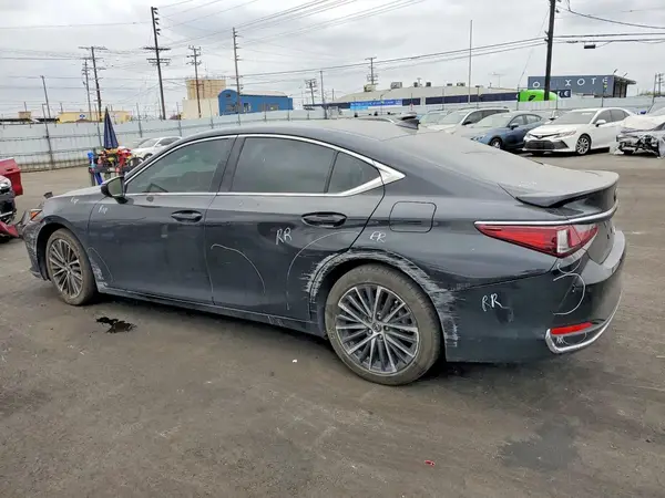 58ADA1C19RU045358 2024 LEXUS ES - Image 2