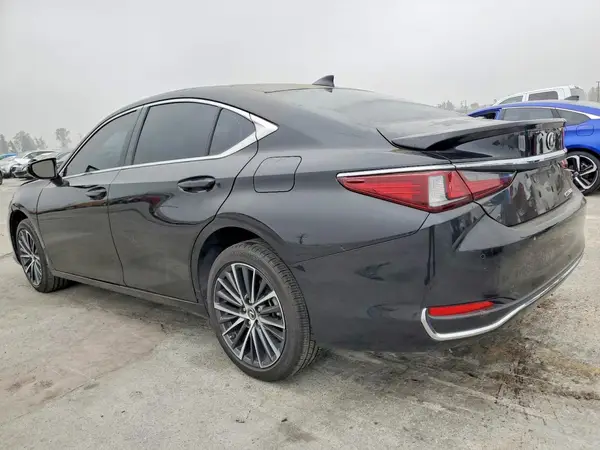 58ADA1C19RU052570 2024 LEXUS ES - Image 2