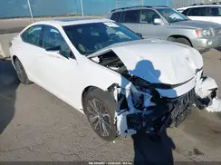 58ADA1C19SU058004 2025 LEXUS ES