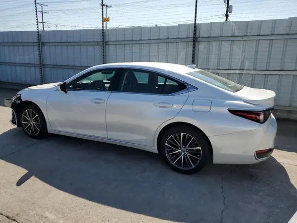 58ADA1C19SU061226 2025 LEXUS ES - Image 2