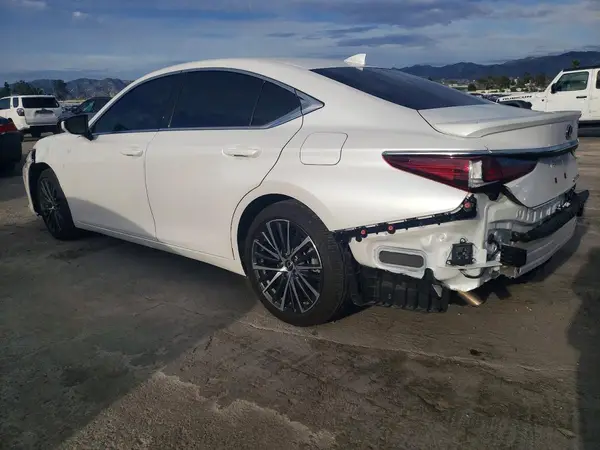 58ADA1C19SU064305 2025 LEXUS ES - Image 2
