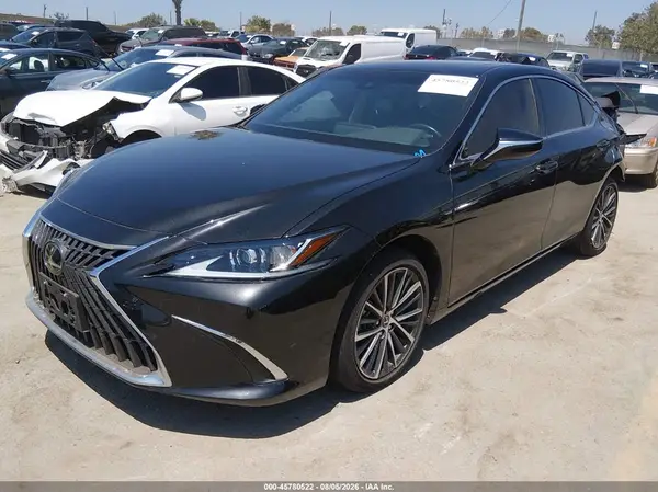58ADA1C19SU072422 2025 LEXUS ES - Image 2