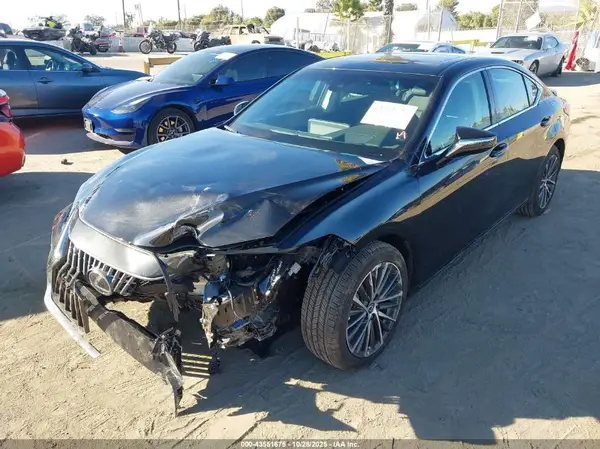 58ADA1C19SU073926 2025 LEXUS ES - Image 2